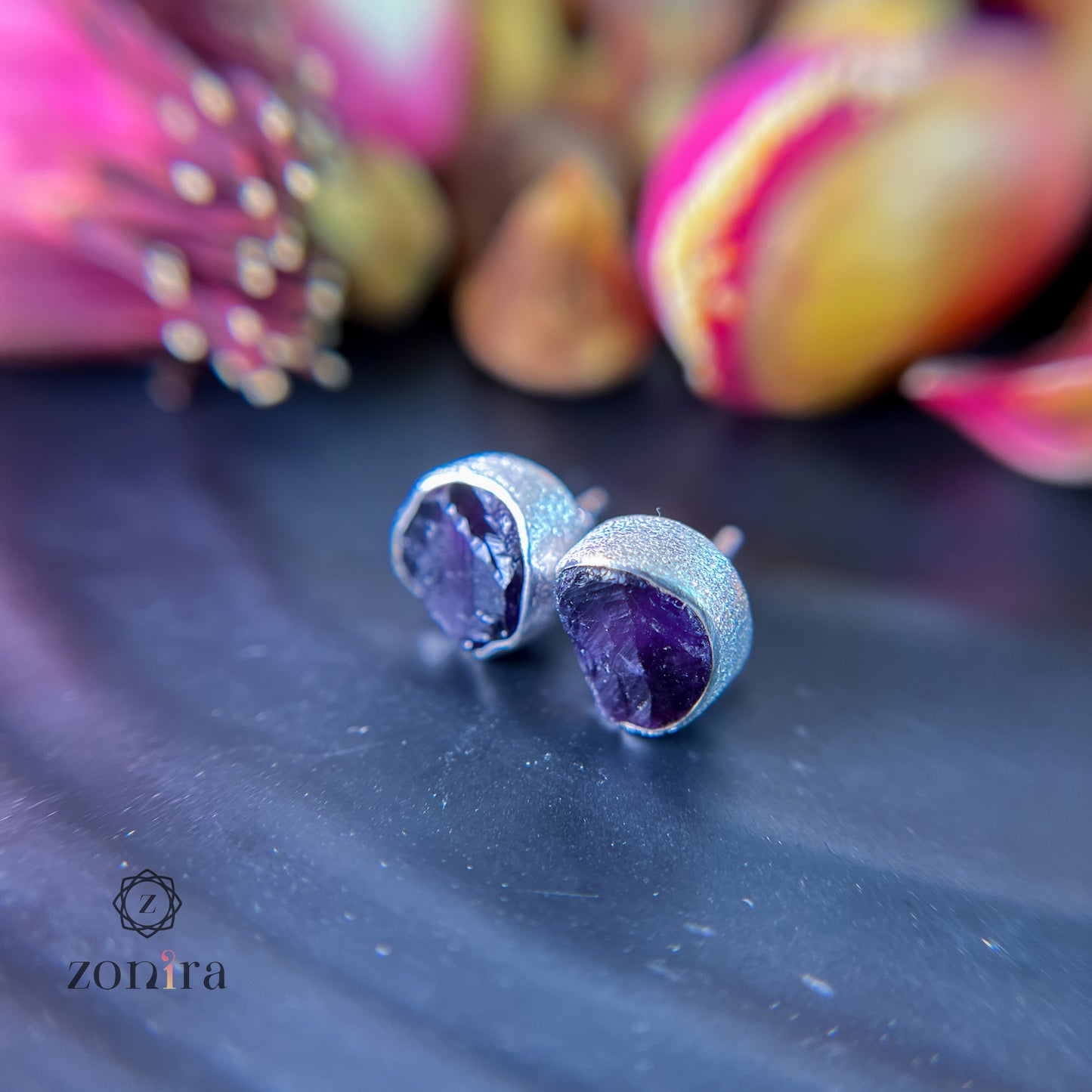 Aabis Silver Studs - Raw Amethyst