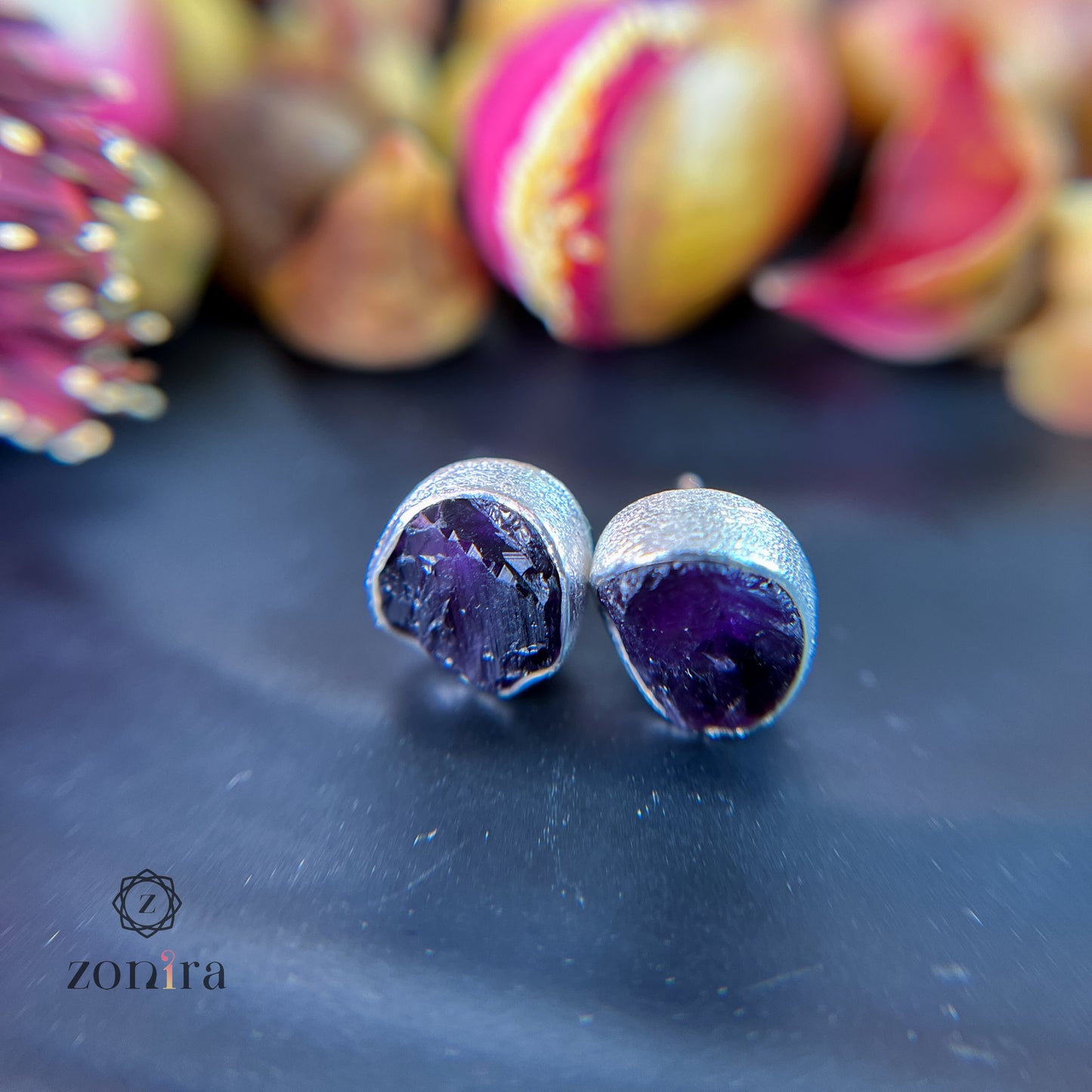 Aabis Silver Studs - Raw Amethyst