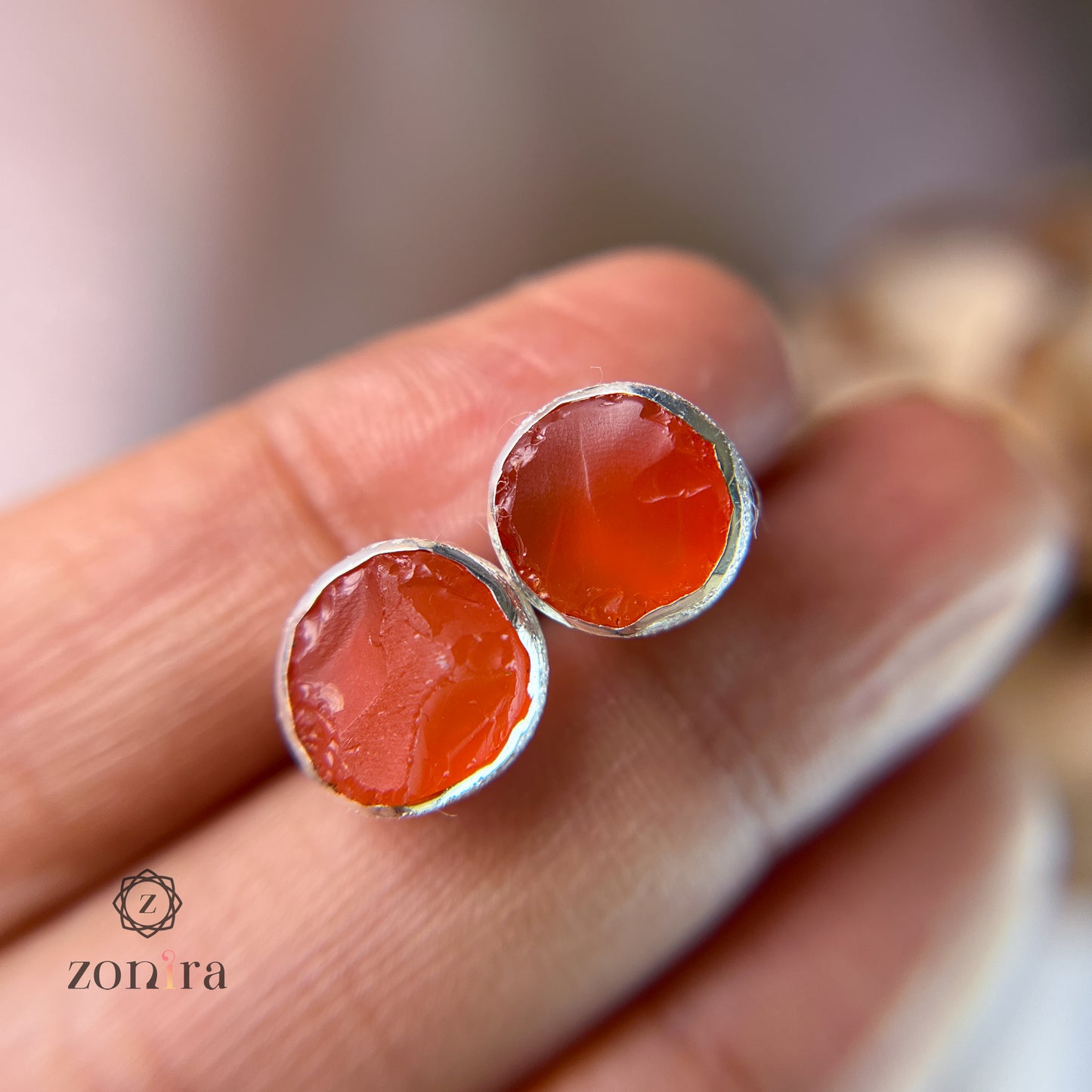 Aabis Silver Studs - Raw Carnelian