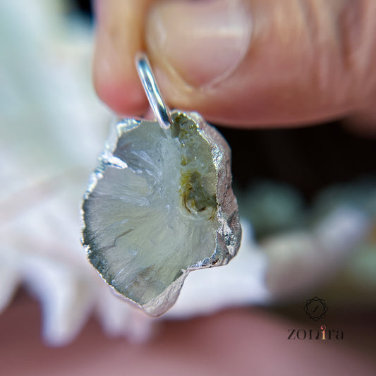 Mili Silver Pendant - Raw Prehnite