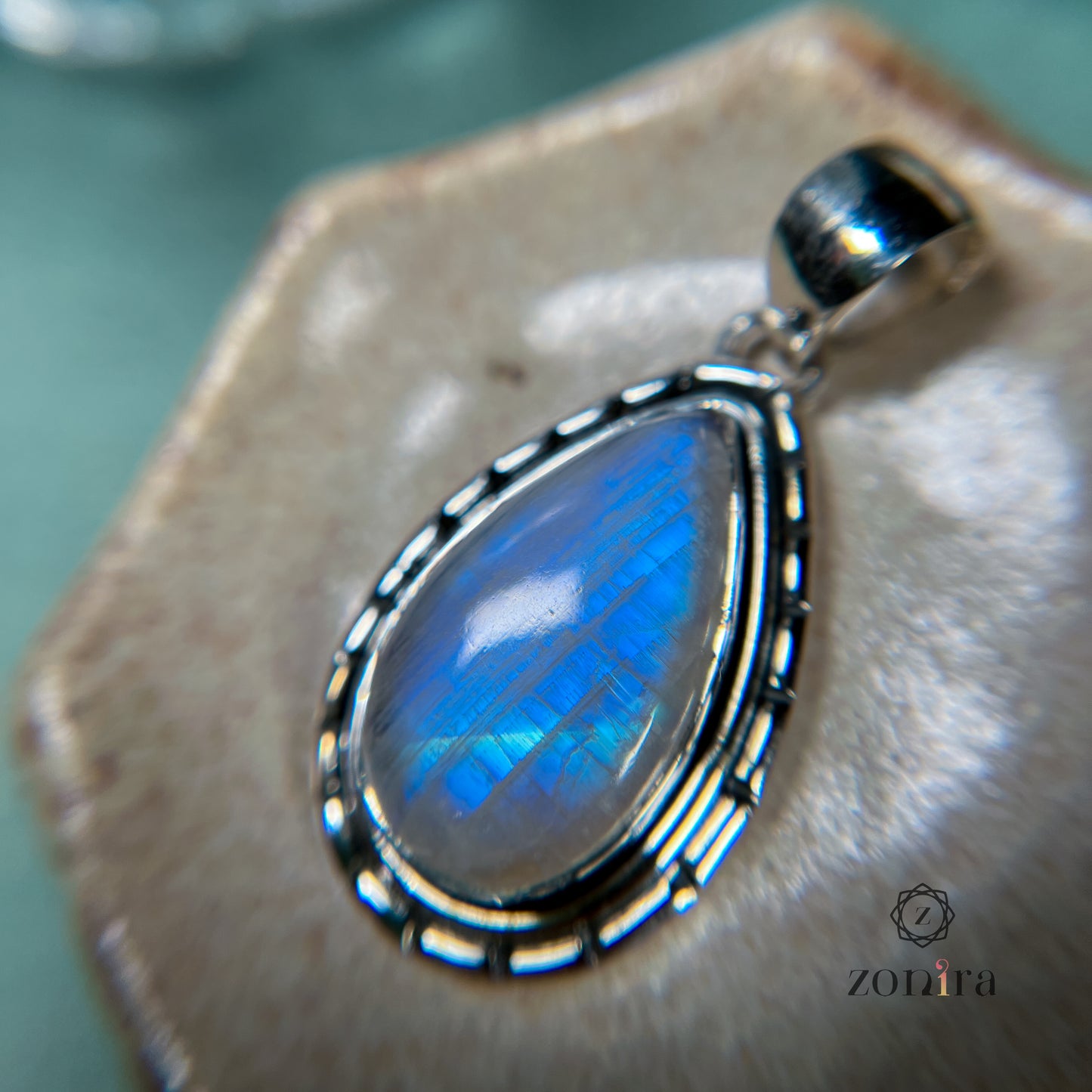 Mila Silver Pendant - Rainbow Moonstone