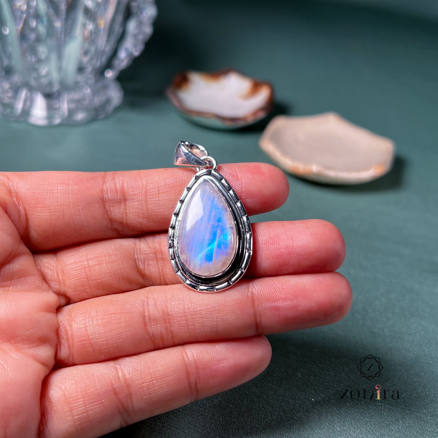 Mila Silver Pendant - Rainbow Moonstone