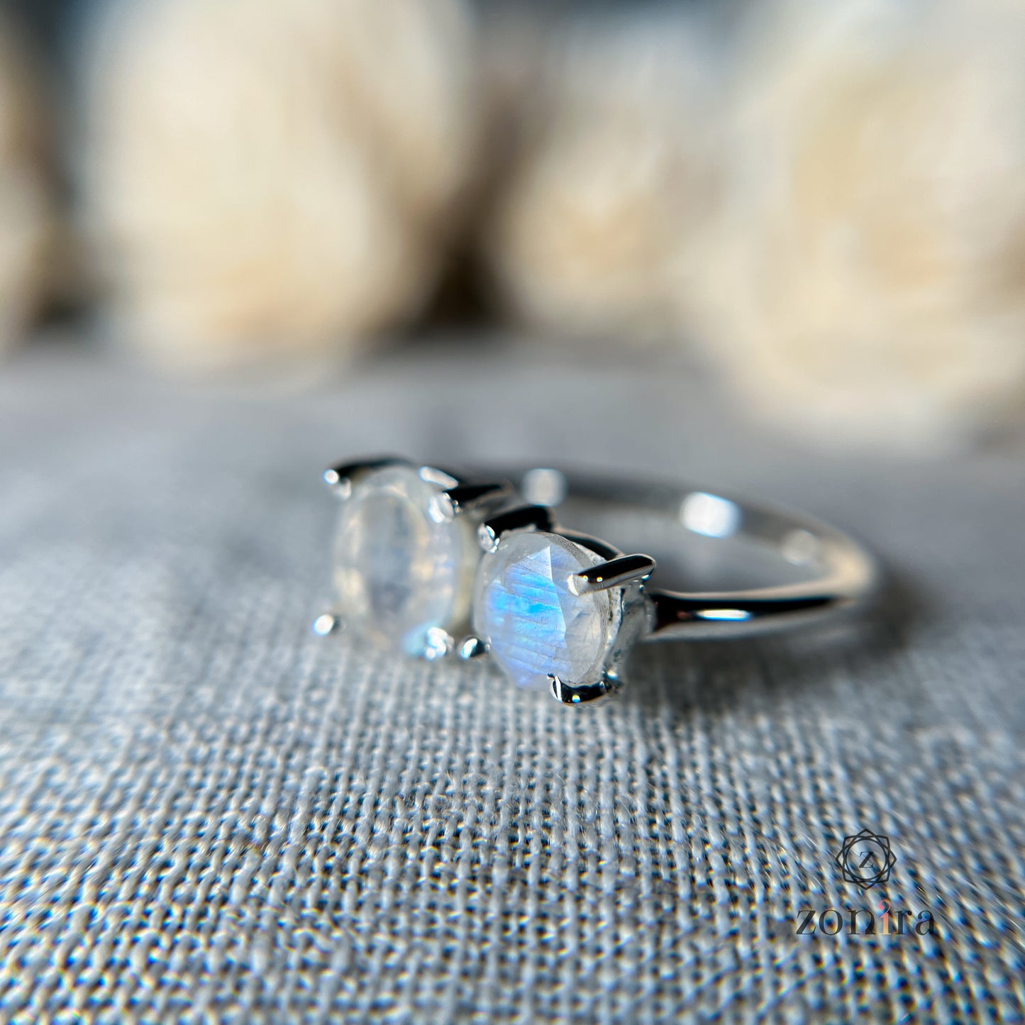 Leah Silver Ring - Rainbow Moonstone