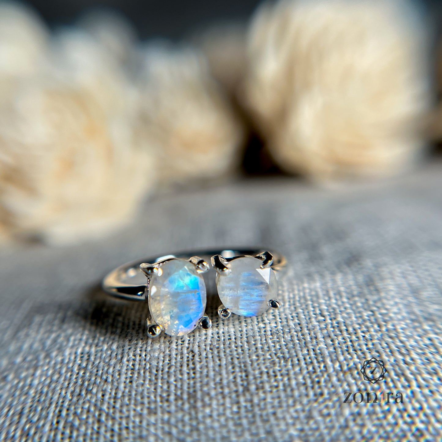 Leah Silver Ring - Rainbow Moonstone