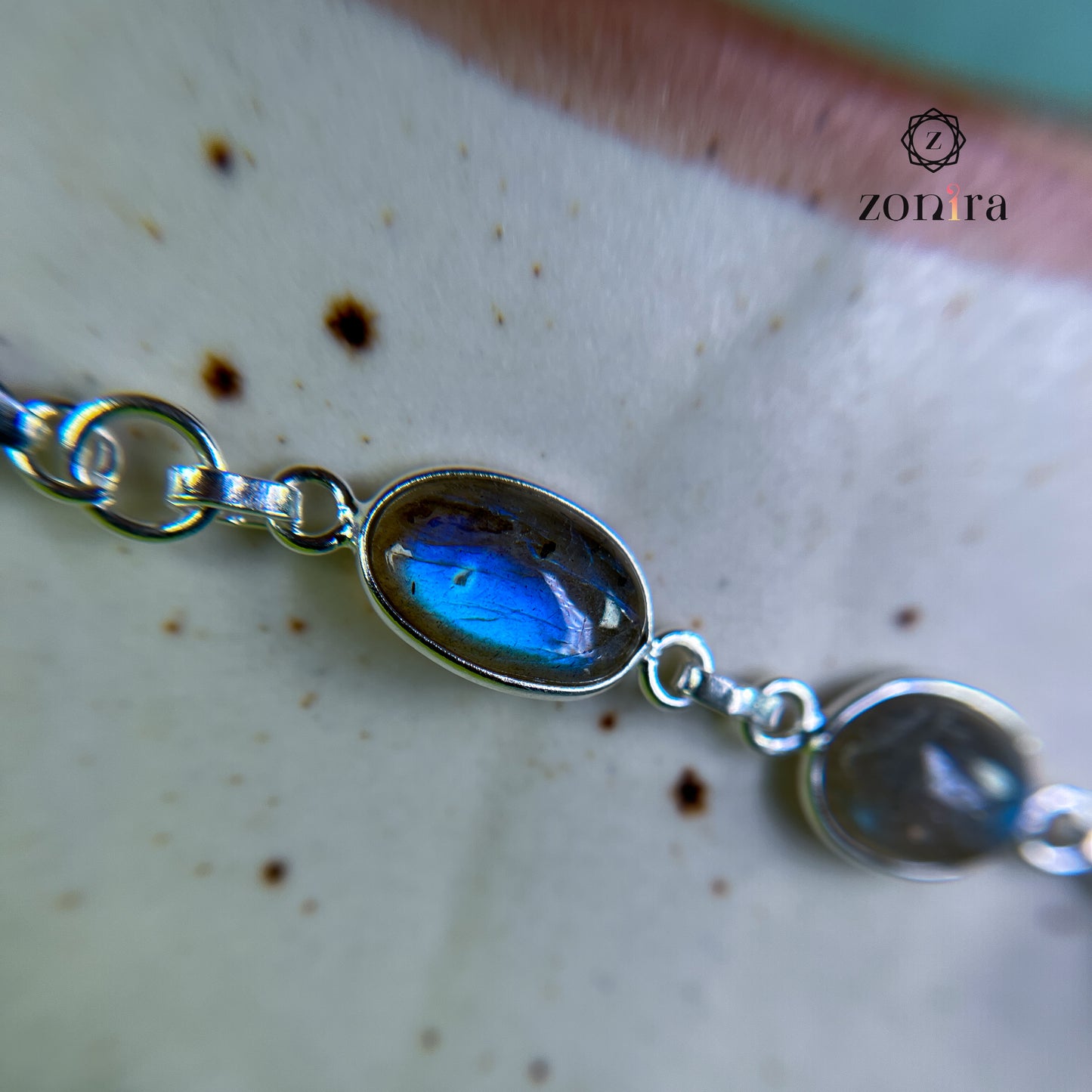 Angrai Silver Bracelet - Labradorite