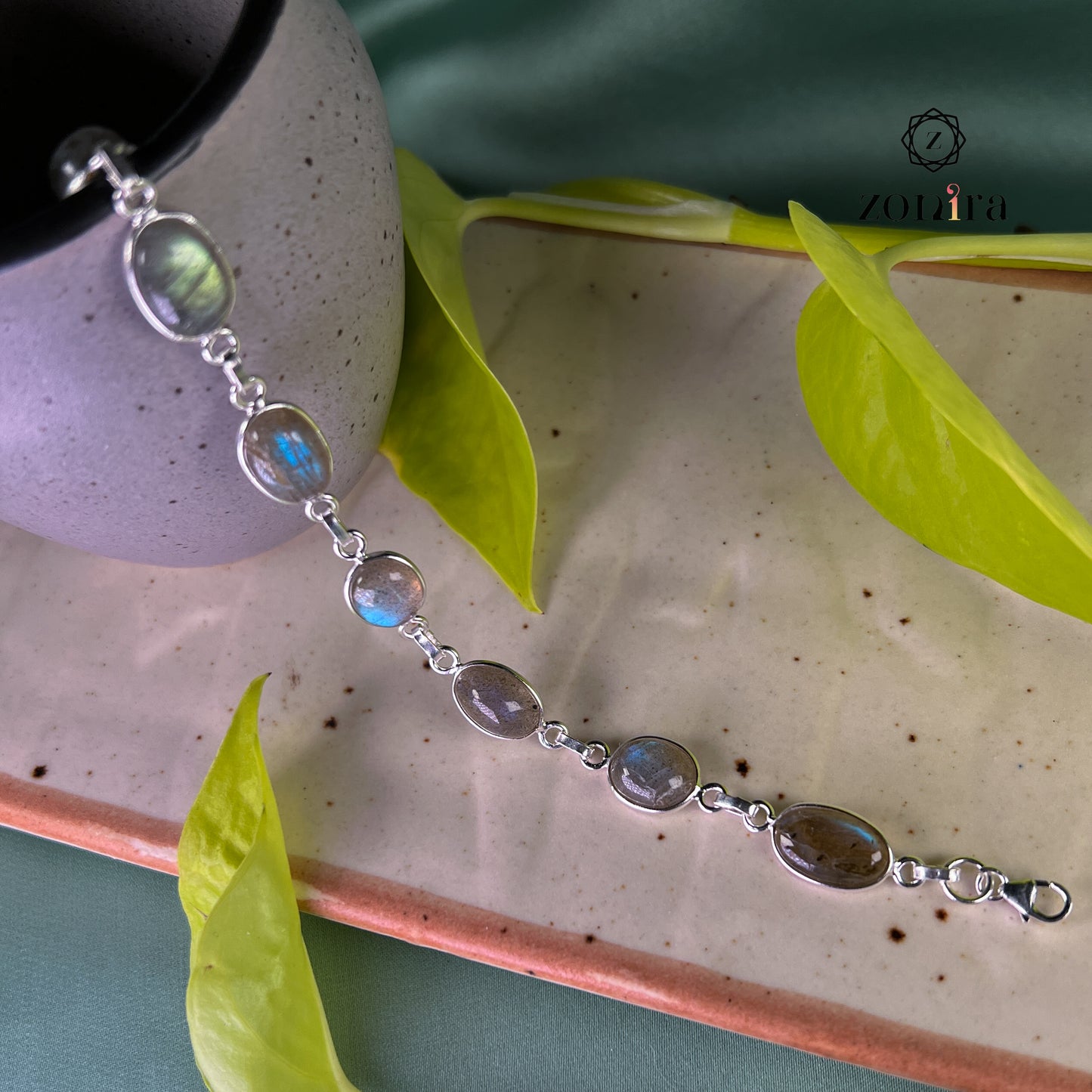 Angrai Silver Bracelet - Labradorite