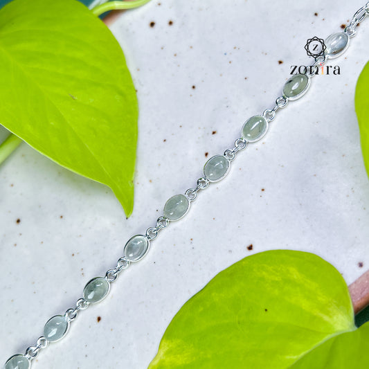 Angrai Silver Bracelet - Prehnite