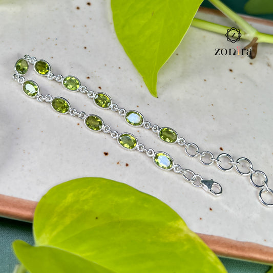 Angrai Silver Bracelet - Peridot