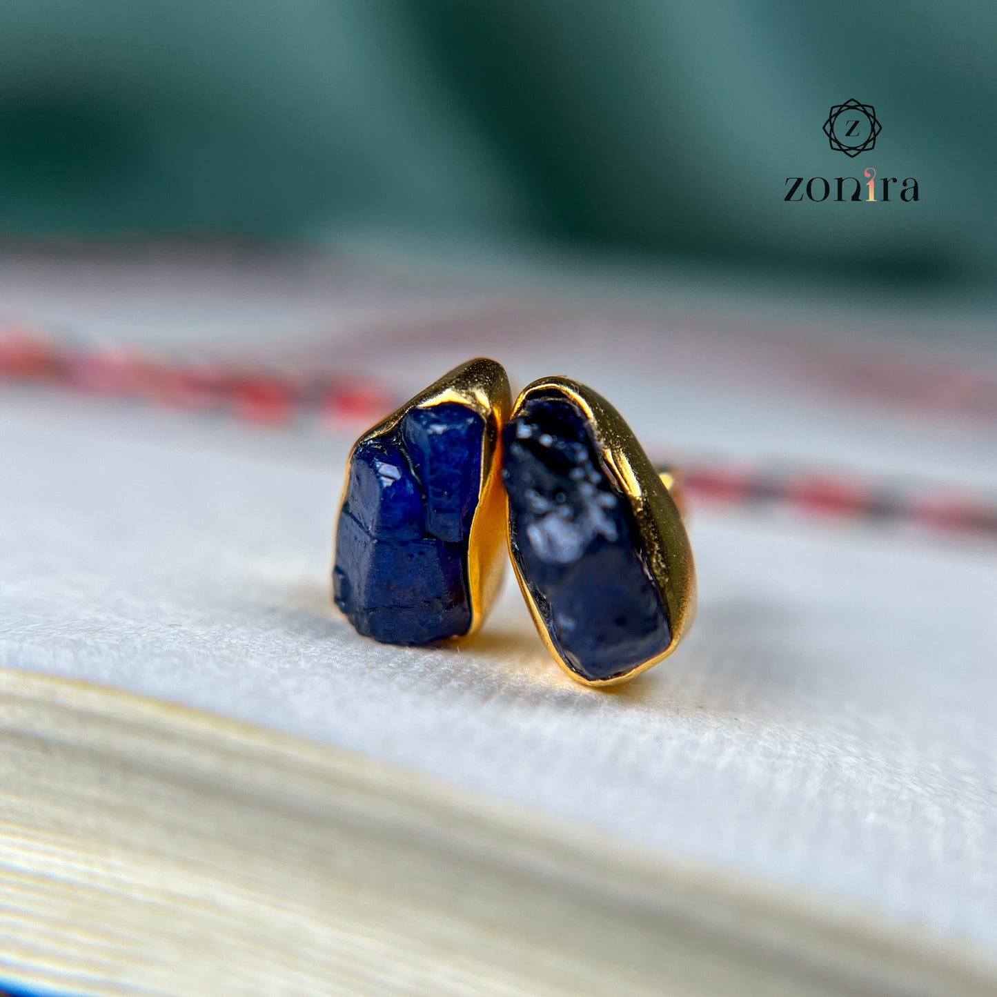 Aabis Silver Studs - Raw Sapphire