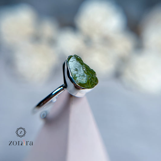 Eka Silver Ring - Raw Peridot