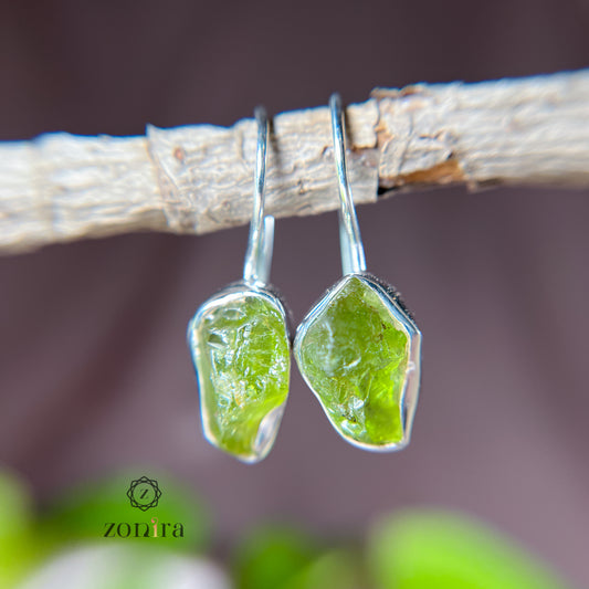 Eka Silver Earrings - Raw Peridot