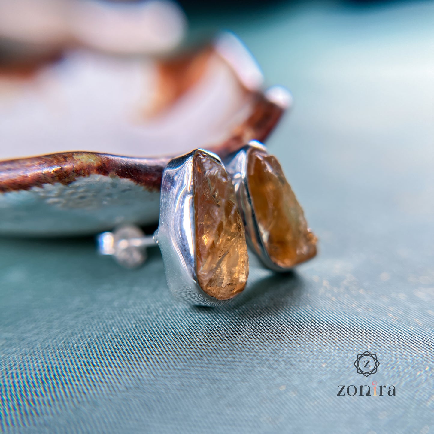 Aabis Silver Studs - Raw Citrine
