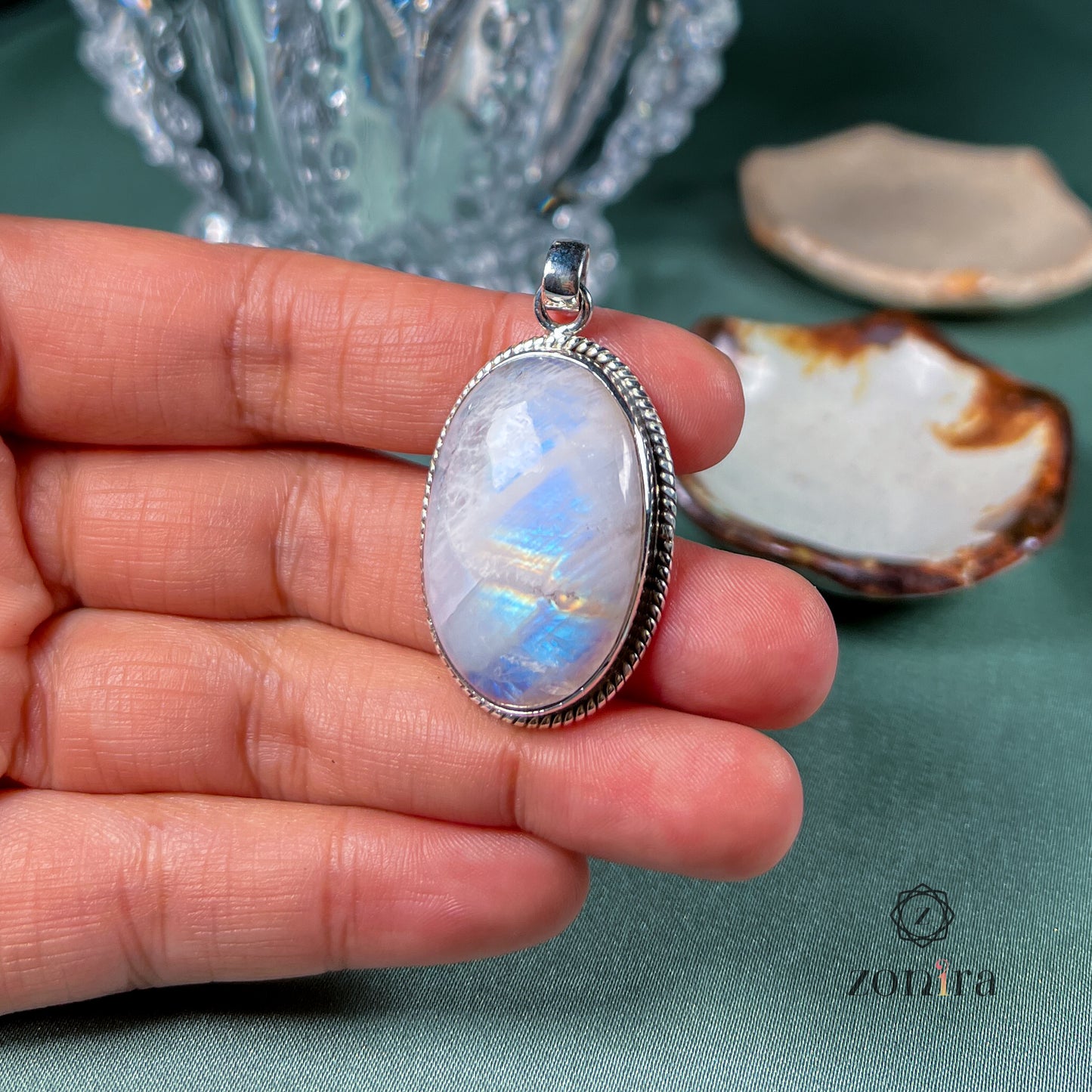 Mila Silver Pendant - Rainbow Moonstone