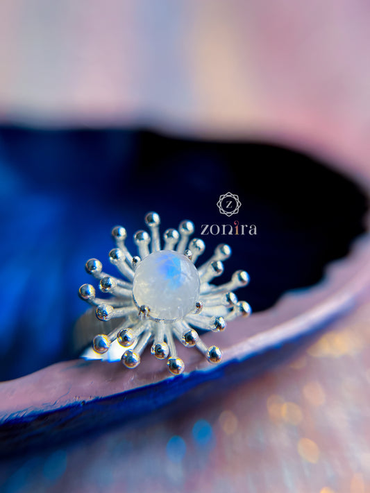 Iris Silver Ring - Rainbow Moonstone