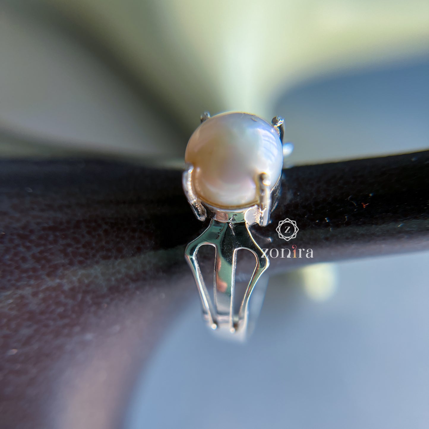 Bloom Silver Ring - Cream Pearl