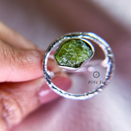 Sifar Silver Ring - Raw Peridot