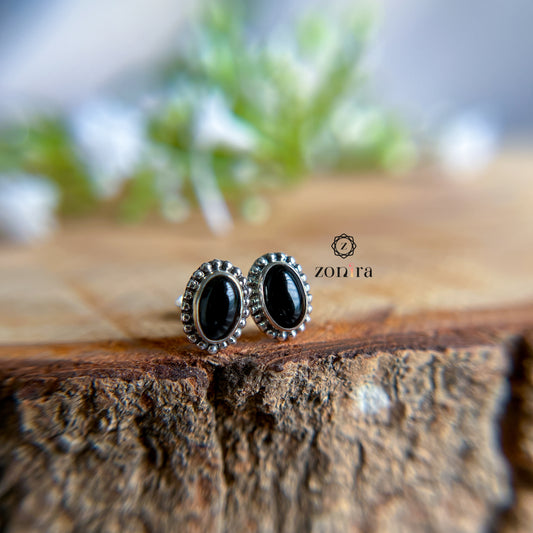 Onila Oxidised Silver Studs - Black Onyx